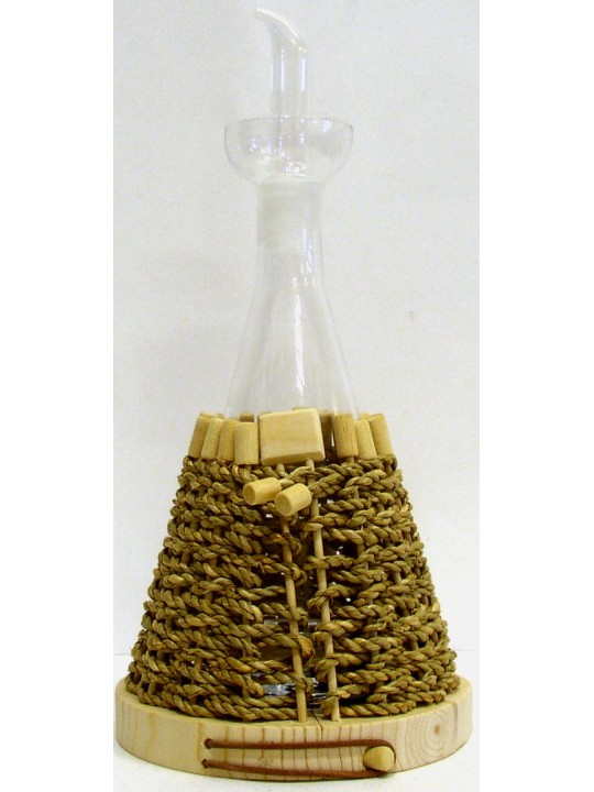 AMPOLLA PER OLIO IMPAGLIATA A MANO CON DECORAZIONI IN LEGNO TORNITO da 0,5 lt.