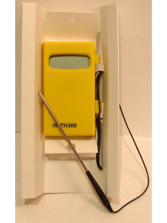 TERMOMETRO DIGITALE TH300 MILWAUKEE, RANGE TEMPERATURA DA  -50 A +150 °c