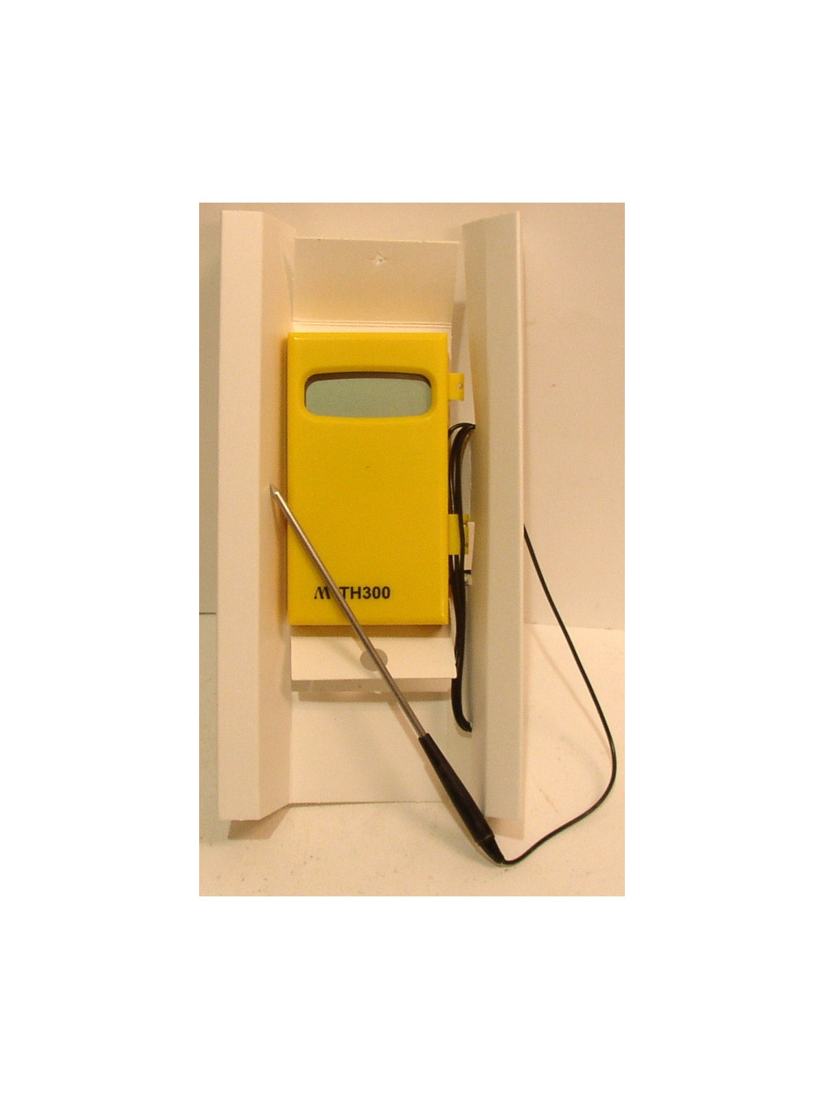 TERMOMETRO DIGITALE TH300 MILWAUKEE, RANGE TEMPERATURA DA  -50 A +150 °c