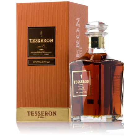 COGNAC TESSERON LOT.76  X.O. TRADITION DECANTER